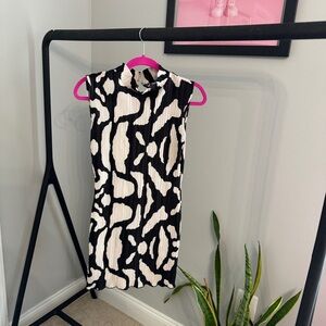 Misguided Black Cream Abstract Print High Neck Plisse Mini Dress Size 2